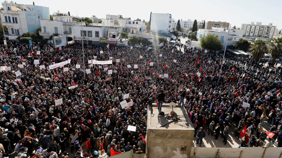 Ribuan Orang Di Tunisia Berdemo Menentang Perebutan Kekuasaan Politik Oleh Presiden Kais Saied